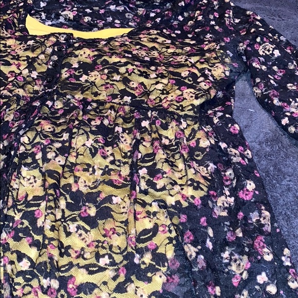 Torrid Lace Top Size 2 - Picture 6 of 6